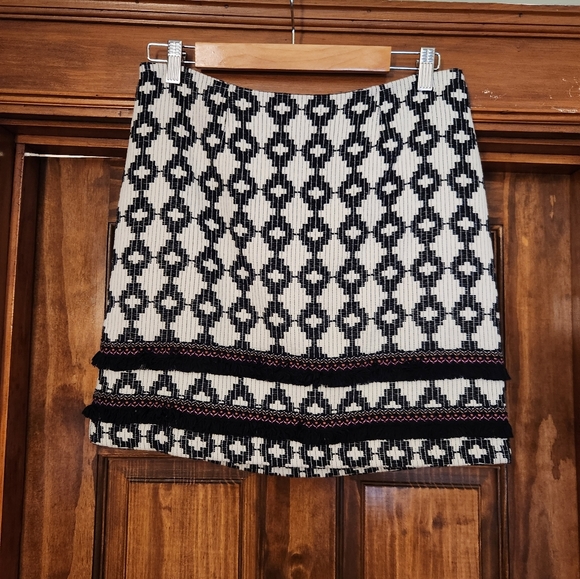 Merona Black and White Abstract Printed Cotton Pencil Skirt with Fringe Trim - Picture 1 of 3